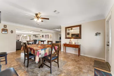 1042 SW 23rd Avenue, Boynton Beach, FL 33426 - Photo 11