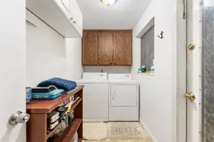 1042 SW 23rd Ave, Boynton Beach, FL 33426 - Photo 21