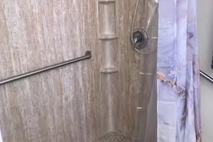 2845 Crosley Dr E, West Palm Beach, FL 33415 - Photo 9