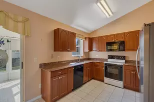 352 NW Tuscany Way, Port Saint Lucie, FL 34986 - Photo 15