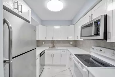9960 Pineapple Tree Drive #107, Boynton Beach, FL 33436 - Photo 7