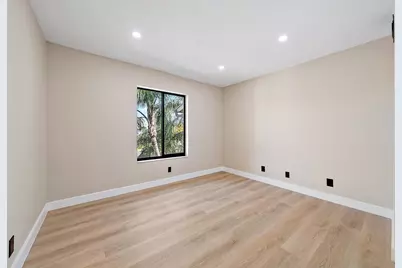 1009 Green Pine Boulevard #H3, West Palm Beach, FL 33409 - Photo 13