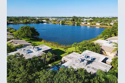 4702 Waterview Circle, Palm Springs, FL 33461 - Photo 5