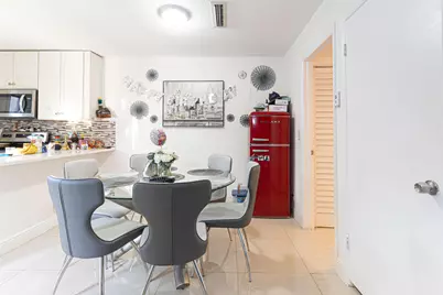 4702 Waterview Circle, Palm Springs, FL 33461 - Photo 21