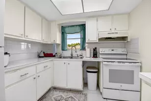 2593 W Dudley Dr W, West Palm Beach, FL 33415 - Photo 15