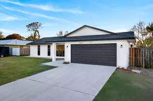 2202 SE Glover St, Port Saint Lucie, FL 34984 - Photo 3