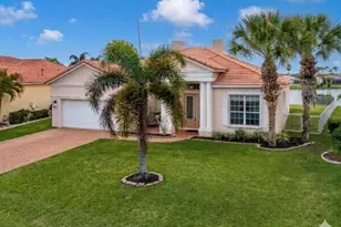 625 SW Long Key Ct, Port Saint Lucie, FL 34986 - Photo 1