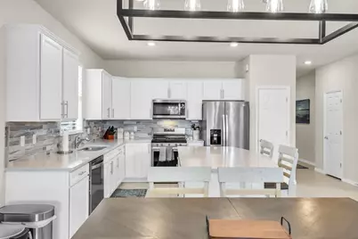 479 SE Vallarta Drive, Port Saint Lucie, FL 34984 - Photo 19