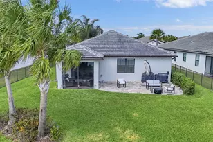 479 SE Vallarta Dr, Port Saint Lucie, FL 34984 - Photo 45