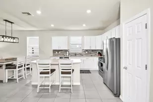 479 SE Vallarta Dr, Port Saint Lucie, FL 34984 - Photo 13