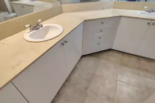 806 E Windward Way, Lantana, FL 33462 - Photo 11