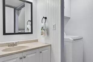 326 Sandtree Dr, West Palm Beach, FL 33403 - Photo 17
