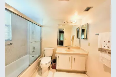 4037 Guildford C, Boca Raton, FL 33434 - Photo 11