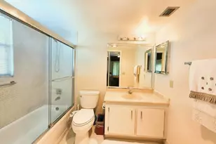 4037 Guilford C, Boca Raton, FL 33434 - Photo 11