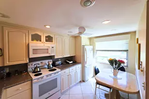 4037 Guilford C, Boca Raton, FL 33434 - Photo 11