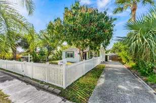 810 Franklin Rd, West Palm Beach, FL 33405 - Photo 3