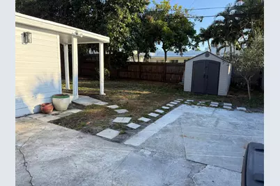 810 Franklin Road, West Palm Beach, FL 33405 - Photo 9