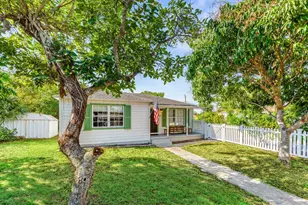 810 Franklin Rd, West Palm Beach, FL 33405 - Photo 21