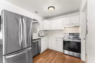 810 Franklin Rd, West Palm Beach, FL 33405 - Photo 9