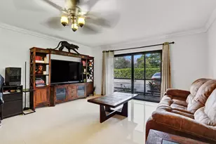 1962 NE 6th St, Deerfield Beach, FL 33441 - Photo 5