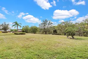 10755 SW Waterway Ln, Port Saint Lucie, FL 34987 - Photo 35