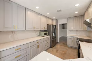 21669 Town Pl Dr, Boca Raton, FL 33433 - Photo 3