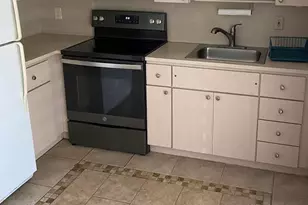 732 Granada St, Fort Pierce, FL 34949 - Photo 3