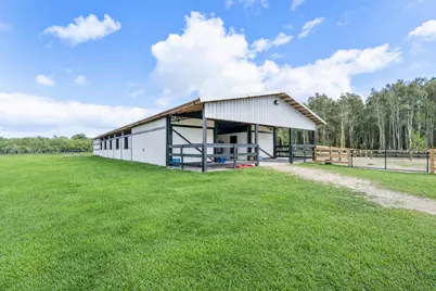 19921 Skyhawk Lane, The Acreage, FL 33470 - Photo 35