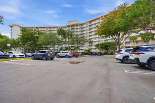 3507 Oaks Way, Pompano Beach, FL 33069 - Photo 33