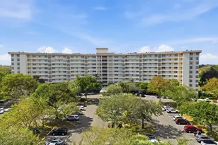 3507 Oaks Way, Pompano Beach, FL 33069 - Photo 37