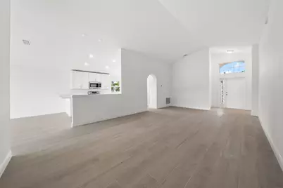 569 Dillard Drive SE, Palm Bay, FL 32909 - Photo 5