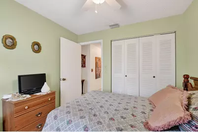 6049 Strawberry Lakes Circle, Greenacres, FL 33463 - Photo 27