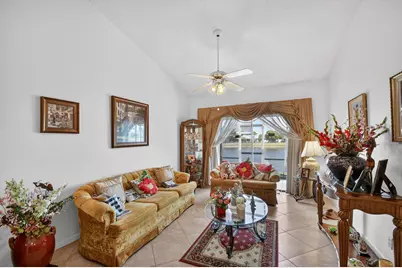 6049 Strawberry Lakes Circle, Greenacres, FL 33463 - Photo 7