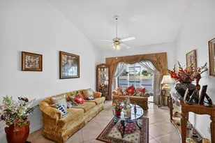 6049 Strawberry Lakes Cir, Lake Worth, FL 33463 - Photo 7