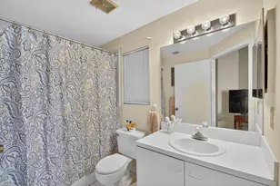 6049 Strawberry Lakes Cir, Lake Worth, FL 33463 - Photo 23