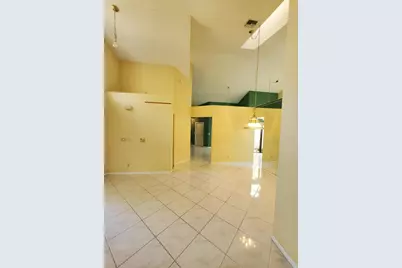 10856 Stafford Circle N, Boynton Beach, FL 33436 - Photo 9