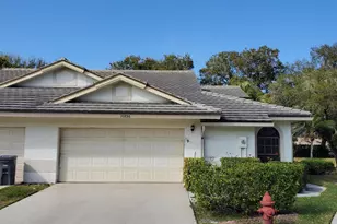10856 Stafford Cir N, Boynton Beach, FL 33436 - Photo 3