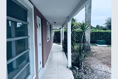 938 Sarazen Drive, West Palm Beach, FL 33413 - Photo 13