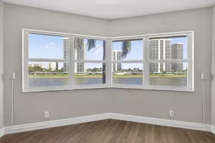 28 Yacht Club Dr, North Palm Beach, FL 33408 - Photo 5