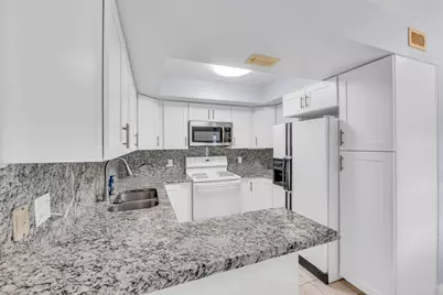 6169 Seven Springs Boulevard, Greenacres, FL 33463 - Photo 9