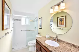 2392 SW 11th Ave, Boynton Beach, FL 33426 - Photo 11