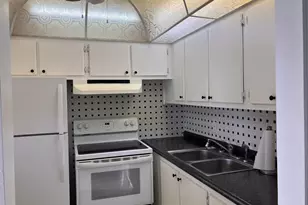 130 Northampton G, West Palm Beach, FL 33417 - Photo 13