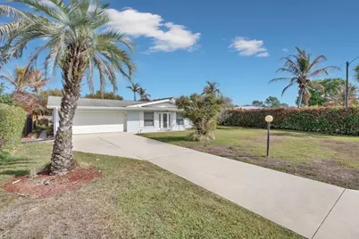 1385 NE Hilltop Street, Jensen Beach, FL 34957 - Photo 3