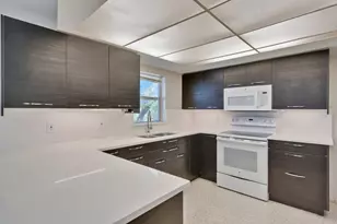 1385 NE Hilltop St, Jensen Beach, FL 34957 - Photo 17