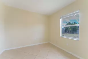 425 Palo Alto Dr, Lake Worth, FL 33461 - Photo 19