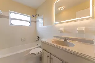 425 Palo Alto Dr, Lake Worth, FL 33461 - Photo 15