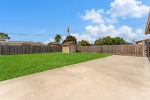 425 Palo Alto Dr, Lake Worth, FL 33461 - Photo 23