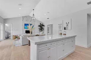 2824 NW 28th St, Boca Raton, FL 33434 - Photo 27