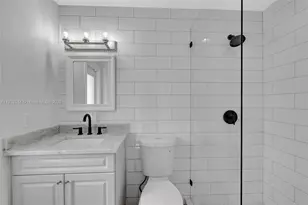 2824 NW 28th St, Boca Raton, FL 33434 - Photo 15