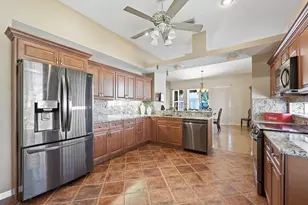 640 NW Venetto Ct, Port Saint Lucie, FL 34986 - Photo 9